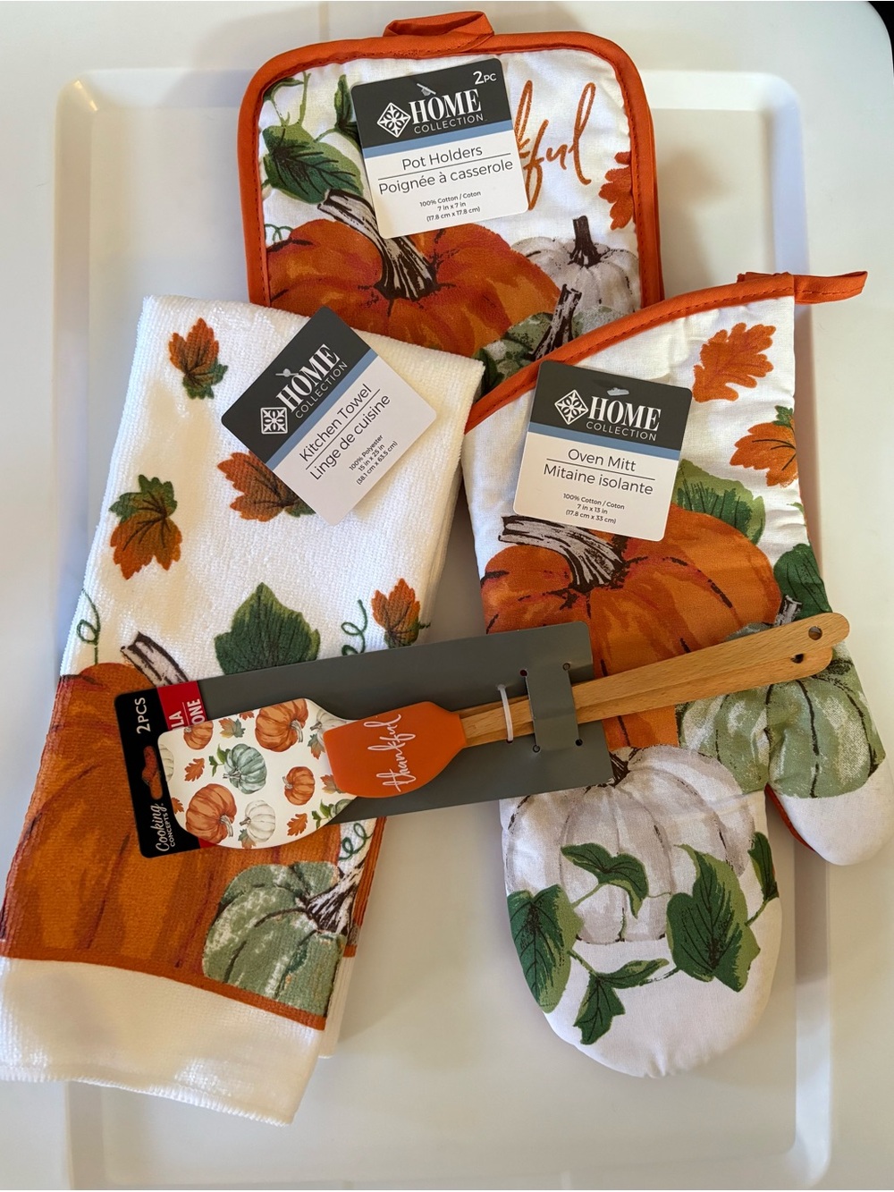 NWT Fall Pumpkin Kitchen Decor Set - Towel Mitt Pot Holders Spatulas 5pc